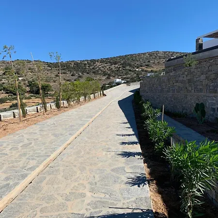 Villa Glaros *